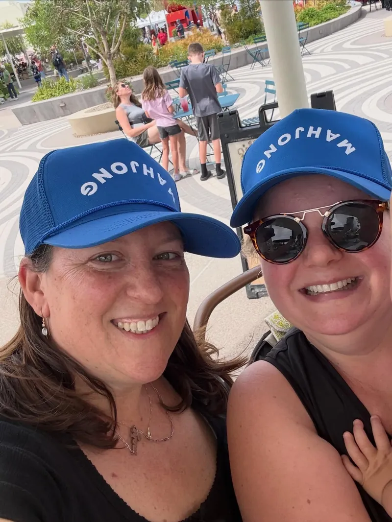 Mahji Mentors (and fellow Wildcat!) in the wild! Twinning with  at a random playground in Scottsdale while on vacation