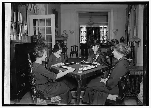 Women playing Mah Jongg in Washington DC, 1922